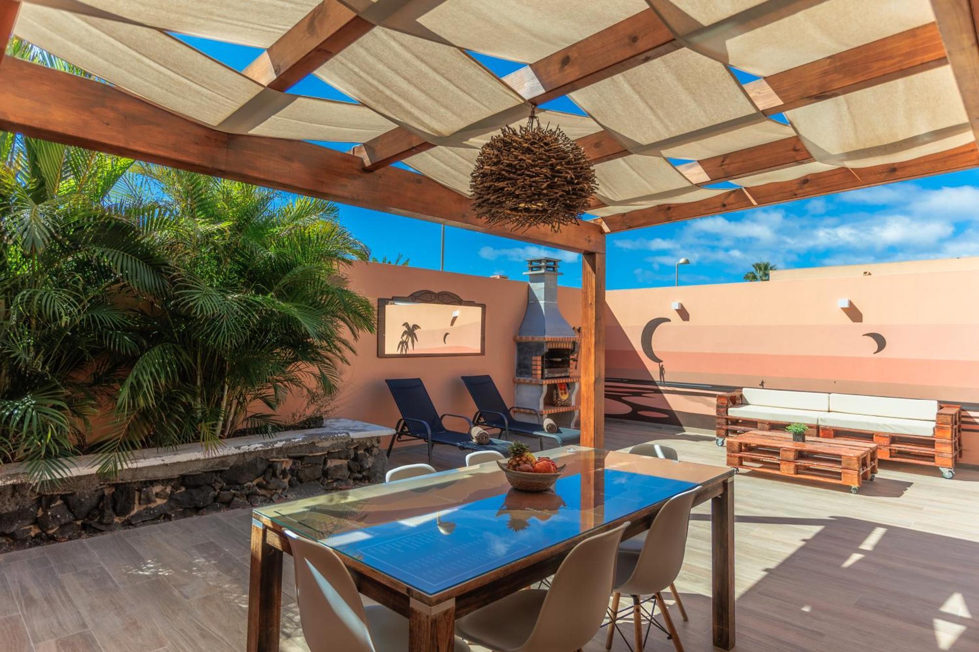 Villa Jacuzzi & Barbecue Ла Олива Екстериор снимка